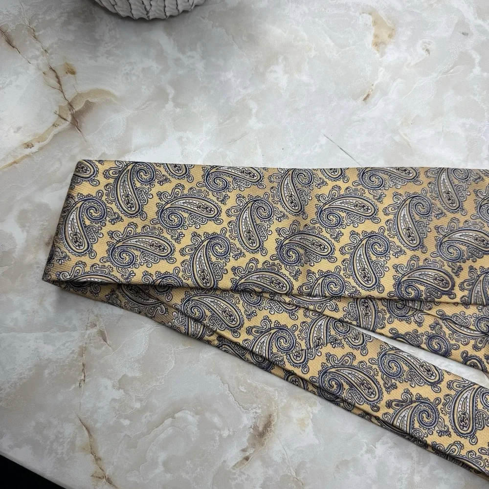 NWT Jos. A. Bank Executive Collective Silk Tie‎ Yellow Blue Paisley 58